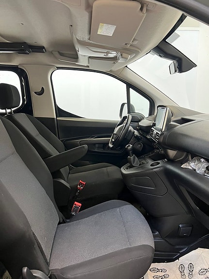 Peugeot Partner 12 of 14