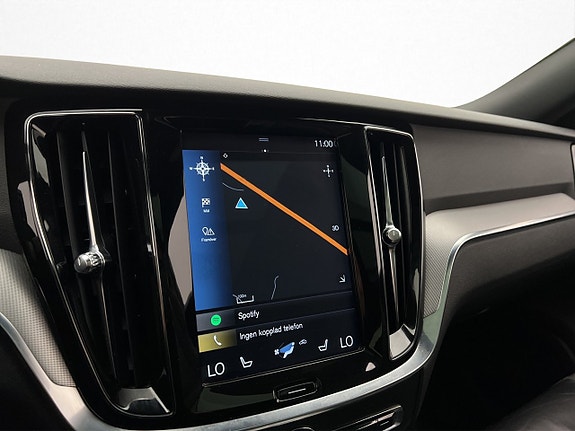Volvo V60 26 of 30
