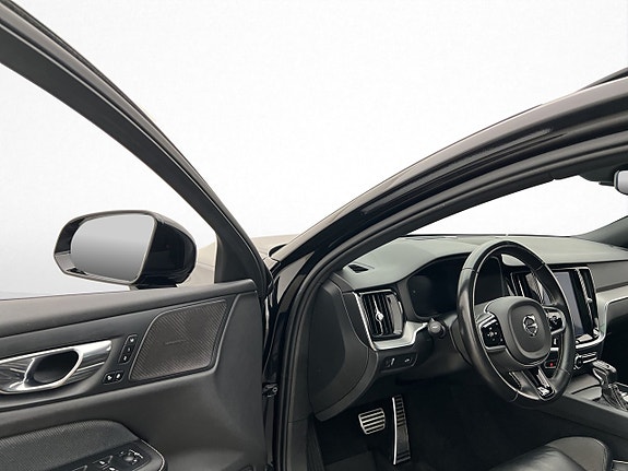 Volvo V60 12 of 30