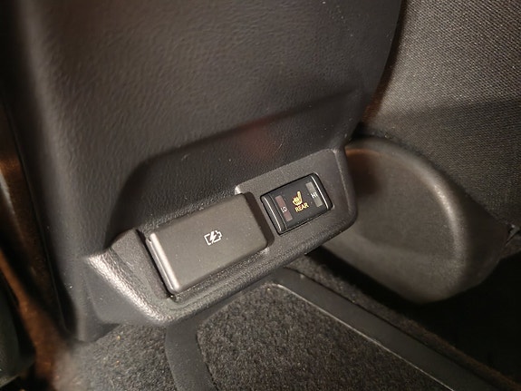 Nissan Leaf 14 of 16