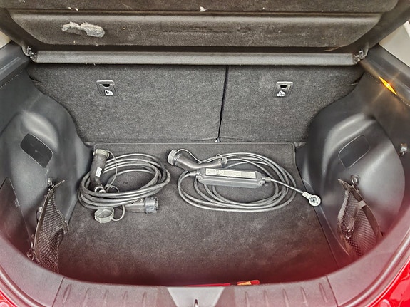 Nissan Leaf 15 of 16