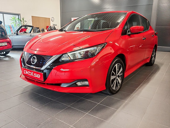 Nissan Leaf 4 of 16
