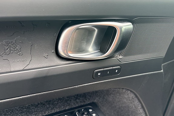 Volvo EX40 13 of 14