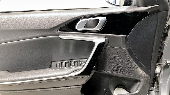 Kia Ceed 11 of 16