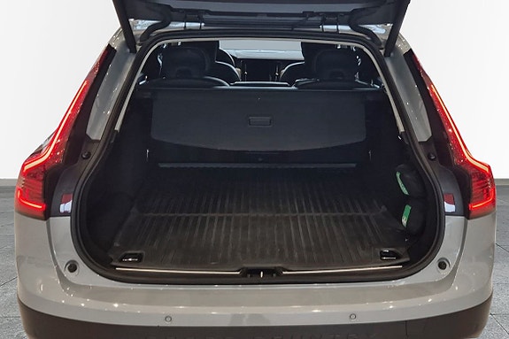 Volvo V90 Cross Country 10 of 10