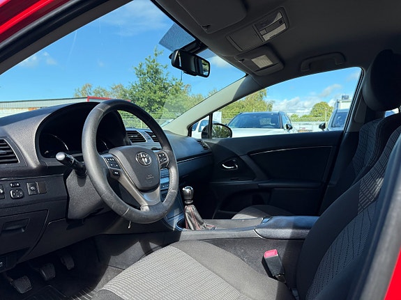 Toyota Avensis 9 of 11