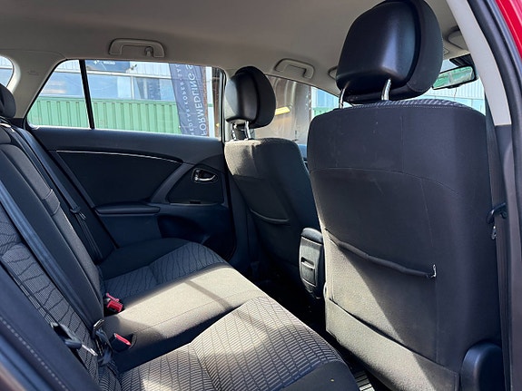 Toyota Avensis 11 of 11