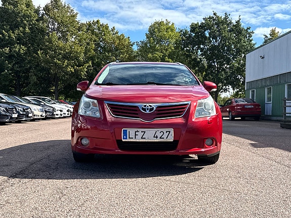 Toyota Avensis 5 of 11