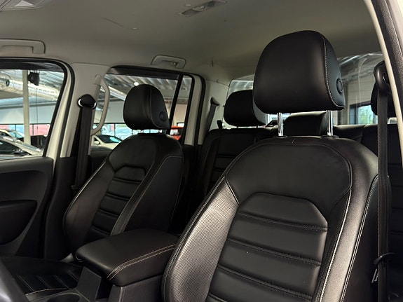 Volkswagen Amarok 20 of 30