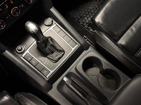 Volkswagen Amarok 27 of 30
