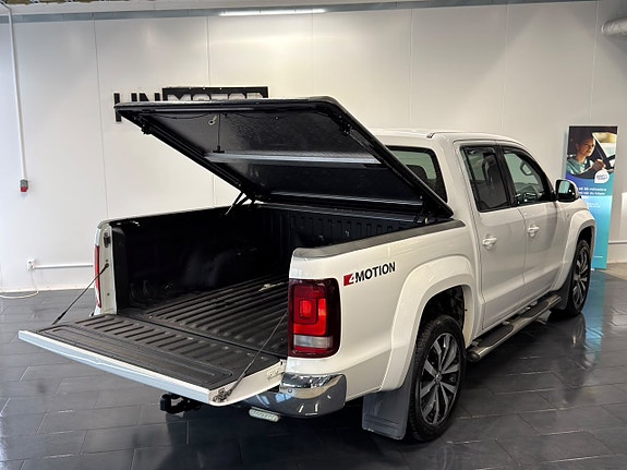 Volkswagen Amarok 10 of 30