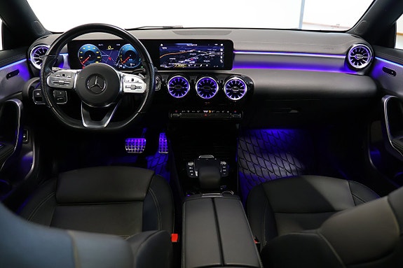 Mercedes-Benz CLA250 e 12 of 27