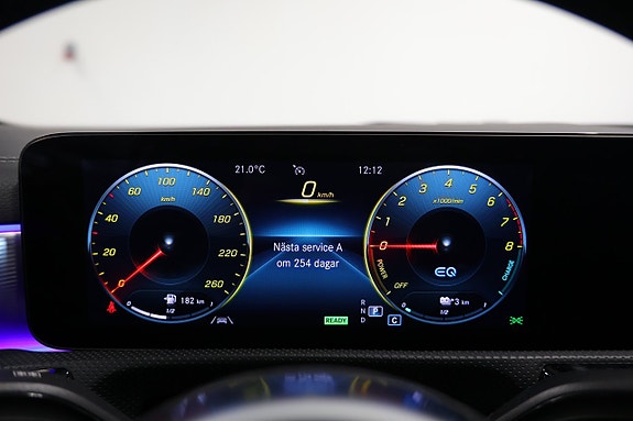 Mercedes-Benz CLA250 e 27 of 27