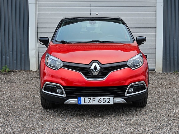 Renault Captur 3 of 10