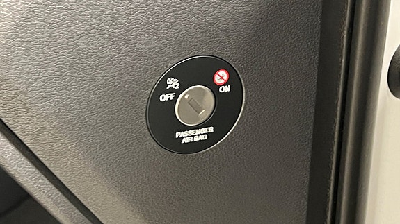 Hyundai IONIQ 21 of 24