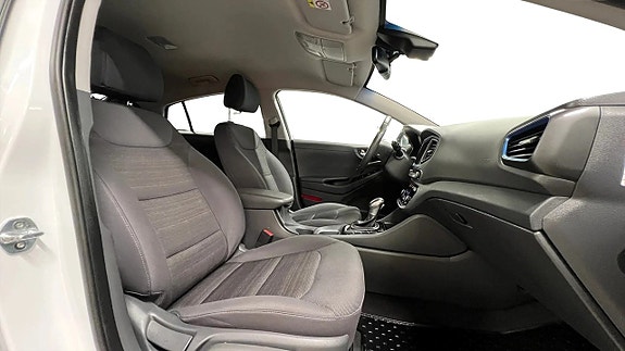 Hyundai IONIQ 15 of 24
