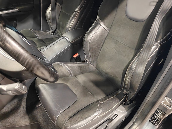 Volvo XC60 15 of 24