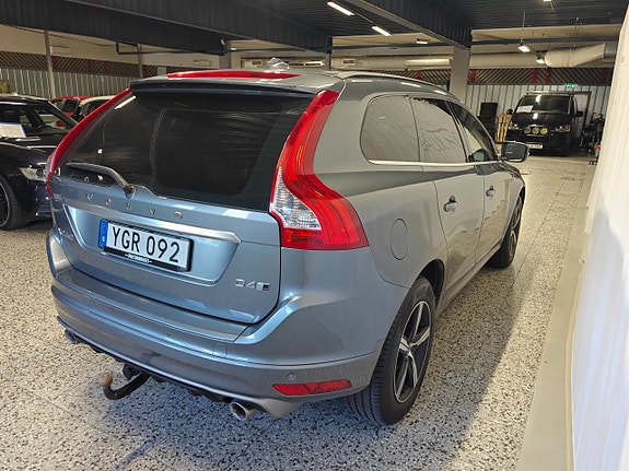 Volvo XC60 5 of 24