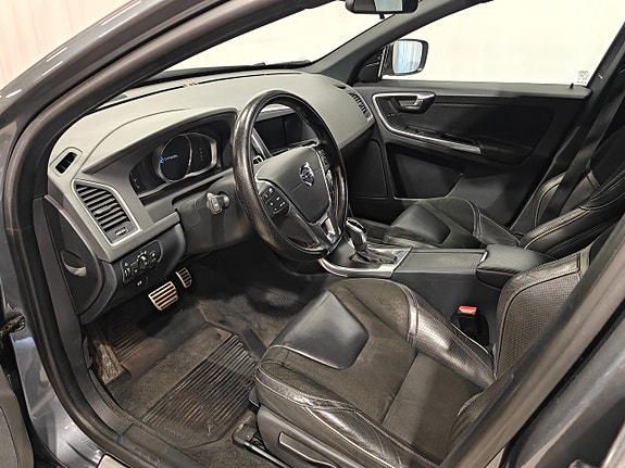 Volvo XC60 8 of 24