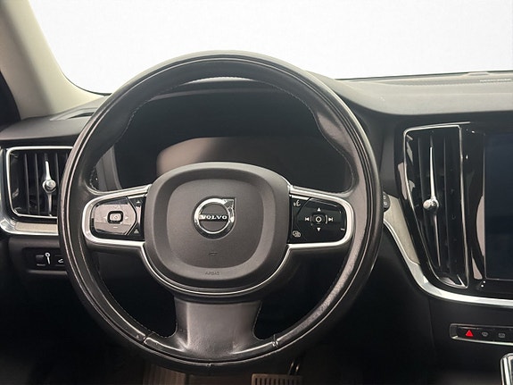 Volvo V60 15 of 30