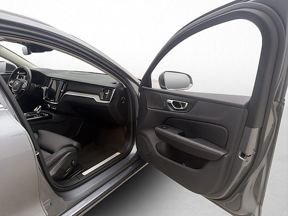 Volvo V60 17 of 30