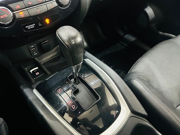Nissan X-Trail 20 of 24