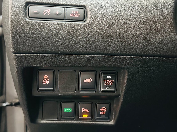 Nissan X-Trail 23 of 24