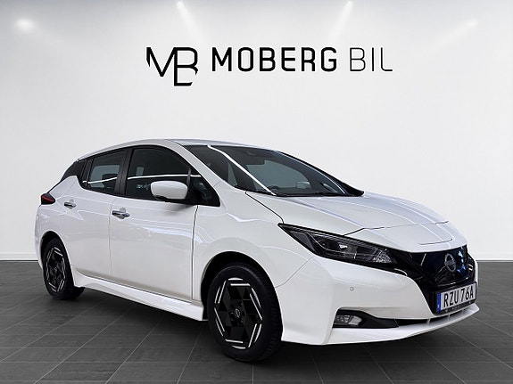 Nissan Leaf 4 of 16