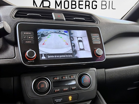 Nissan Leaf 15 of 16