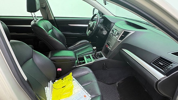 Subaru Outback 21 of 24