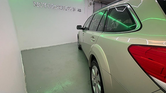 Subaru Outback 6 of 24