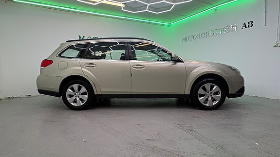 Subaru Outback 4 of 24