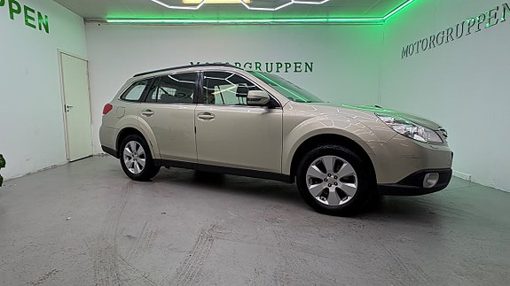 Subaru Outback 3 of 24