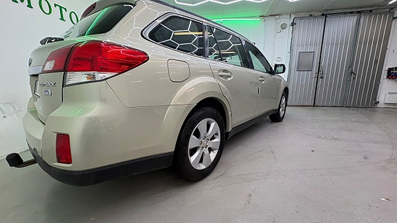 Subaru Outback 5 of 24