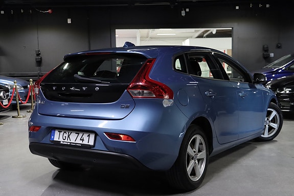 Volvo V40 5 of 22
