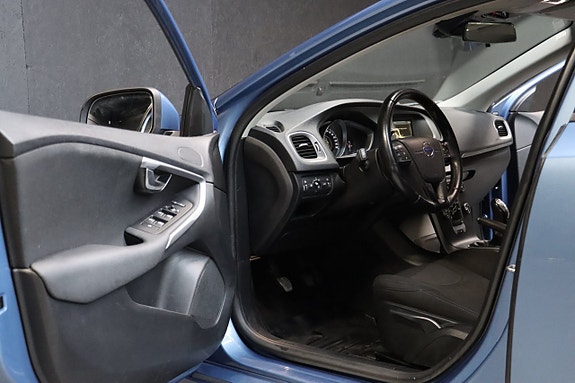 Volvo V40 9 of 22