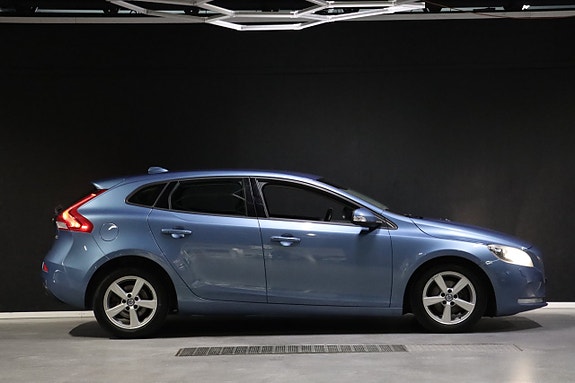 Volvo V40 7 of 22