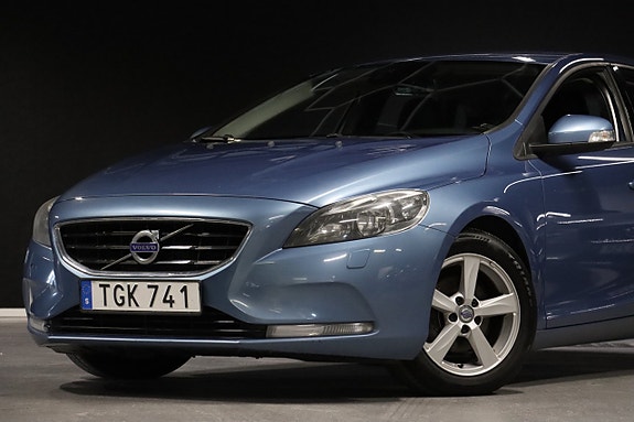 Volvo V40 4 of 22