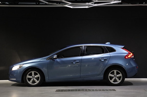 Volvo V40 6 of 22