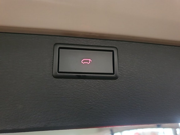Volkswagen Multivan 10 of 24