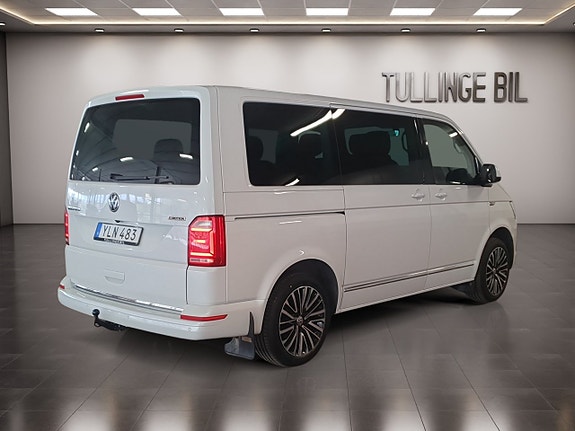 Volkswagen Multivan 5 of 24