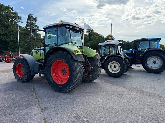 Claas Arion 640 – 175 hk, 2012 2 of 12