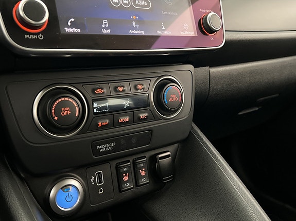 Nissan Leaf 25 of 30