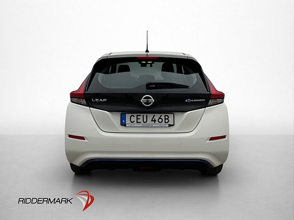 Nissan Leaf 8 of 30
