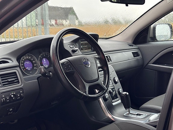 Volvo XC70 8 of 21