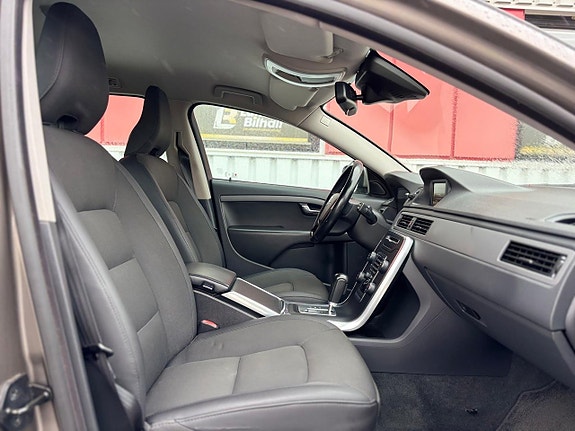Volvo XC70 19 of 21