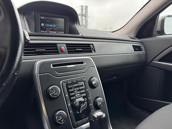 Volvo XC70 14 of 21