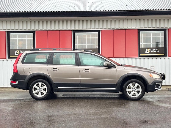 Volvo XC70 6 of 21