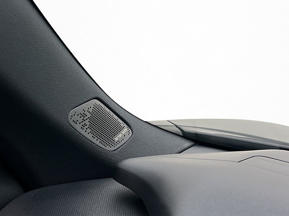 Lynk & Co 08 11 of 30