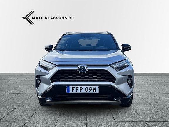 Toyota RAV4 5 of 10